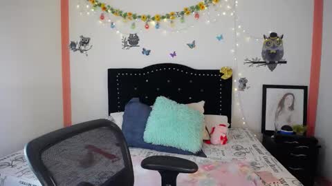 Valeria  online show from December 9, 6:57 pm