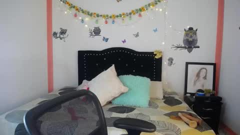 Valeria  online show from January 3, 6:46 pm
