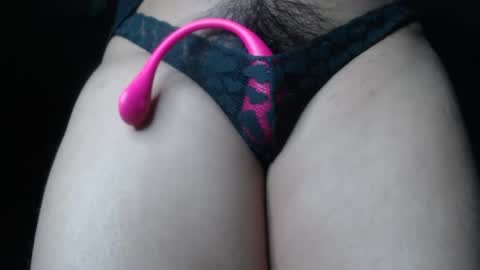 Snapshot of naughtyhotsquirt chatting on March 1, 11:17 am Kimberly online show from March 1, 11:17 am