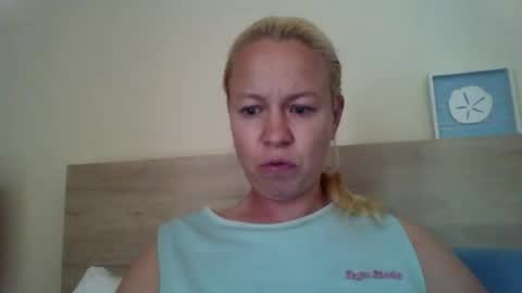 naughtyjennyblondeuk online show from April 21, 5:42 pm