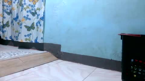 naughtykate69495126 online show from December 24, 8:33 am