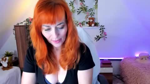 Snapshot of naughtymilane chatting on December 6, 8:39 pm Milana - on air every day except Wednesday from 9 pm to 4 am European time online show from December 6, 8:39 pm