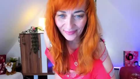 Snapshot of naughtymilane chatting on December 28, 10:44 pm Milana - on air every day except Wednesday from 9 pm to 4 am European time online show from December 28, 10:44 pm