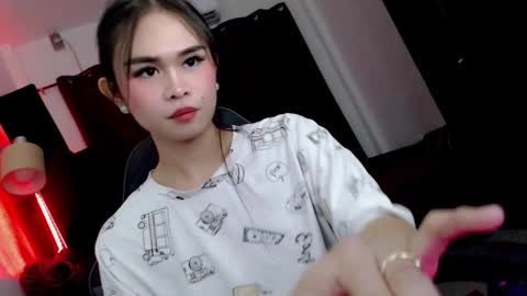 your girlfriend mira online show from September 24, 4:28 pm