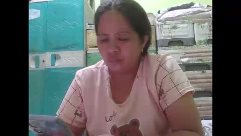 naughtymom26 online show from March 7, 11:06 am