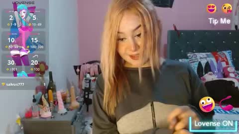 naughtyplayass online show from December 10, 6:49 pm
