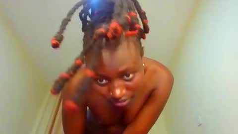 Snapshot of naughtyqueen12 chatting on October 3, 10:31 am naughtyqueen12 online show from October 3, 10:31 am