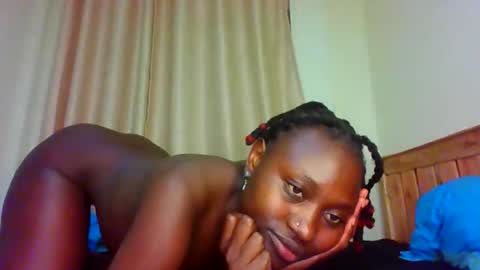 Snapshot of naughtyqueen12 chatting on October 22, 5:07 pm naughtyqueen12 online show from October 22, 5:07 pm