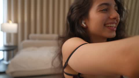 Snapshot of naughtysammx chatting on October 19, 3:47 pm Naughty Samm online show from October 19, 3:47 pm