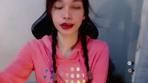 Snapshot of naughtysunshinepinay chatting on October 6, 7:36 am Celine online show from October 6, 7:36 am