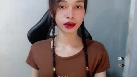 Snapshot of naughtysunshinepinay chatting on October 4, 5:46 am Celine online show from October 4, 5:46 am