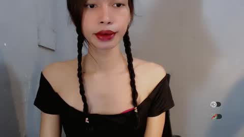 Snapshot of naughtysunshinepinay chatting on October 2, 10:59 pm Celine online show from October 2, 10:59 pm