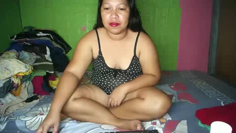 Snapshot of naughtyvina4u chatting on February 3, 11:05 pm VI NA online show from February 3, 11:05 pm