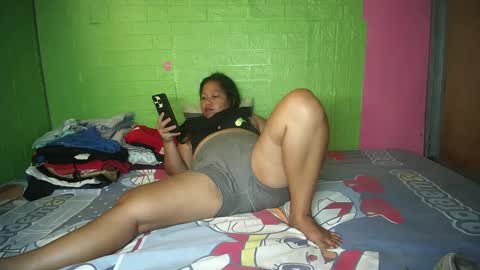 Snapshot of naughtyvina4u chatting on February 16, 4:53 am VI NA online show from February 16, 4:53 am