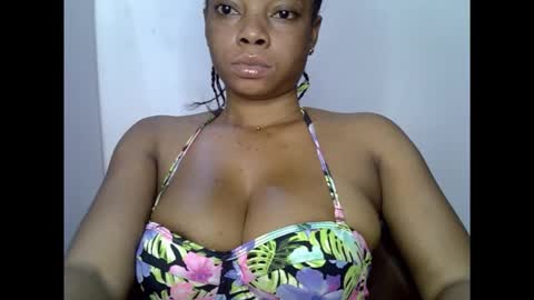 Snapshot of naughtyxcuntx chatting on September 18, 5:39 am naughtyxcuntx online show from September 18, 5:39 am