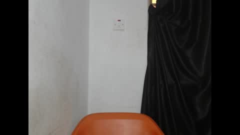 nautyslimfit online show from March 3, 7:59 am