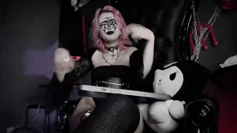 Navier  online show from February 19, 11:14 pm