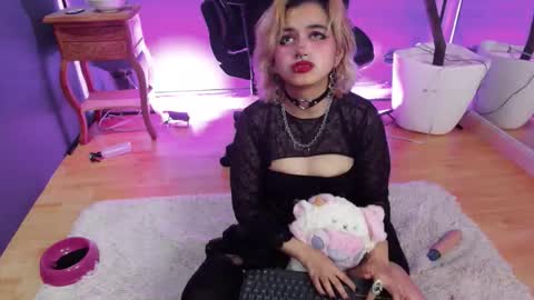 Navier  online show from November 13, 10:09 pm