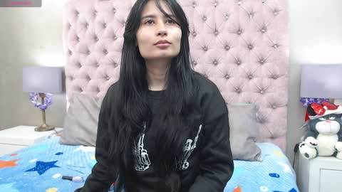 Naye  online show from December 26, 7:49 pm
