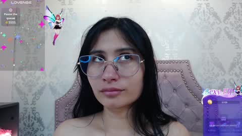 Naye  online show from December 20, 8:12 pm
