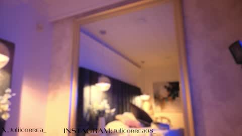 Juli  online show from October 2, 10:53 am