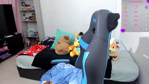 Geek Nicole    im Neeko UwU online show from October 9, 7:51 pm