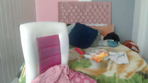 Snapshot of negrabig_38 chatting on December 28, 1:06 pm negrabig 38 online show from December 28, 1:06 pm