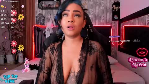Miah online show from December 22, 1:11 pm