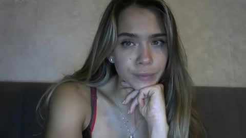 Snapshot of nelly_fortu chatting on October 12, 8:44 pm nelly_fortu online show from October 12, 8:44 pm