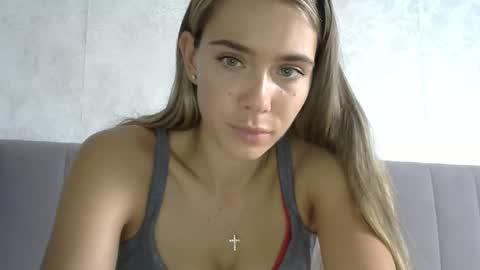 Snapshot of nelly_fortu chatting on September 10, 10:48 am nelly_fortu online show from September 10, 10:48 am