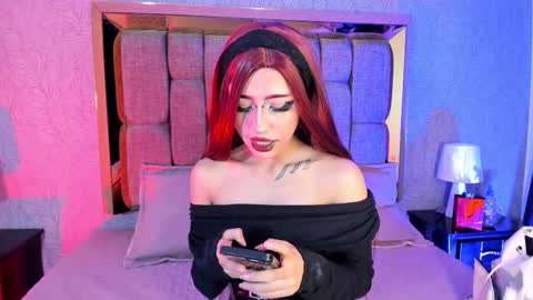 Snapshot of nemesis_castel chatting on October 1, 8:14 pm Nemesis online show from October 1, 8:14 pm