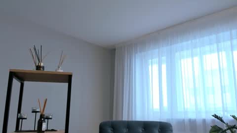 Leone online show from February 15, 7:51 am