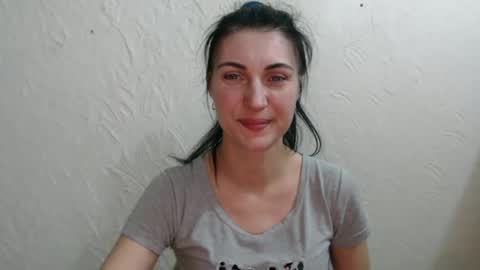 Snapshot of nensyfay_ chatting on January 15, 1:20 pm Nensy online show from January 15, 1:20 pm