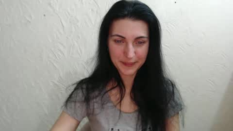 Snapshot of nensyfay_ chatting on January 3, 7:18 pm Nensy online show from January 3, 7:18 pm