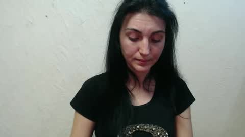 Snapshot of nensyfay_ chatting on December 9, 3:00 pm Nensy online show from December 9, 3:00 pm
