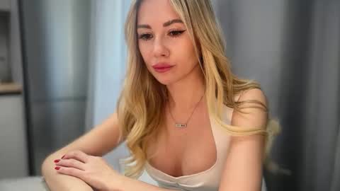 NensySafrons online show from April 28, 2:54 pm