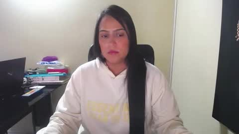 Snapshot of neny445 chatting on October 13, 12:19 pm kelly lopez online show from October 13, 12:19 pm