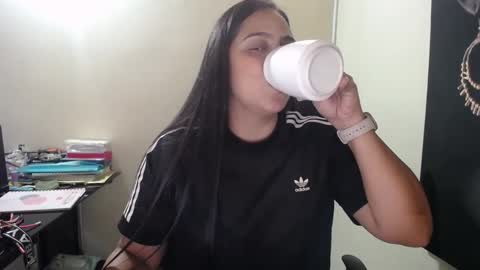 Snapshot of neny445 chatting on September 25, 9:01 pm kelly lopez online show from September 25, 9:01 pm