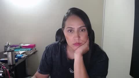 Snapshot of neny445 chatting on September 18, 8:51 pm kelly lopez online show from September 18, 8:51 pm