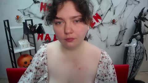 NeonilaLisova online show from November 11, 12:13 pm