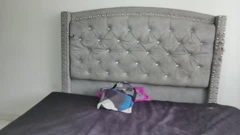 nesuko_kamado online show from January 13, 5:06 pm