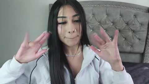 nesuko_kamado online show from January 7, 5:49 pm