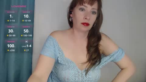 Snapshot of nettie789 chatting on October 24, 11:17 am nettie789 online show from October 24, 11:17 am