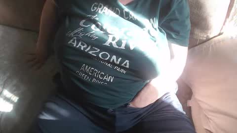 Snapshot of new_milf chatting on September 19, 6:56 am Lilly online show from September 19, 6:56 am