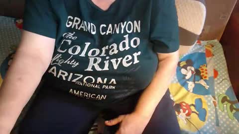 Snapshot of new_milf chatting on October 8, 7:35 am Lilly online show from October 8, 7:35 am