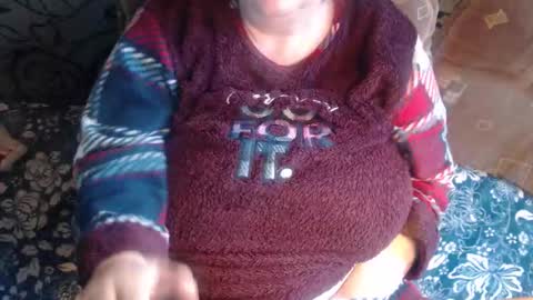 Lilly  online show from December 14, 12:00 pm