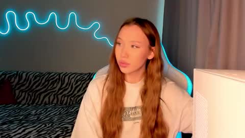 Mina online show from September 29, 12:21 pm