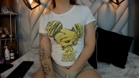 Milena online show from January 28, 1:49 pm