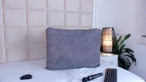 Snapshot of nia_bunny chatting on September 26, 2:04 pm Nia online show from September 26, 2:04 pm