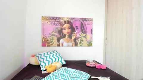 Snapshot of nianoretti chatting on October 28, 4:35 pm  Nia  online show from October 28, 4:35 pm